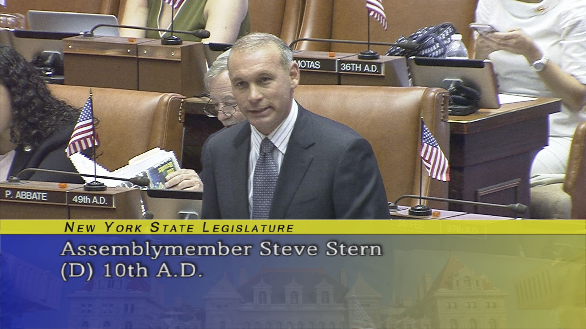 Assemblyman Stern Introduces Rabbi Howard Buechler