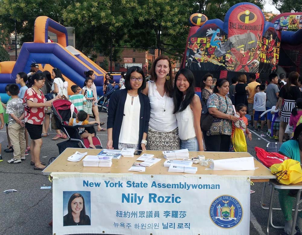 Assemblywoman Nily Rozic celebrated National Night Out Against Crime with the 107th, 109th, and 111th Precincts, commending police officers and community leaders for keeping Queens safe.