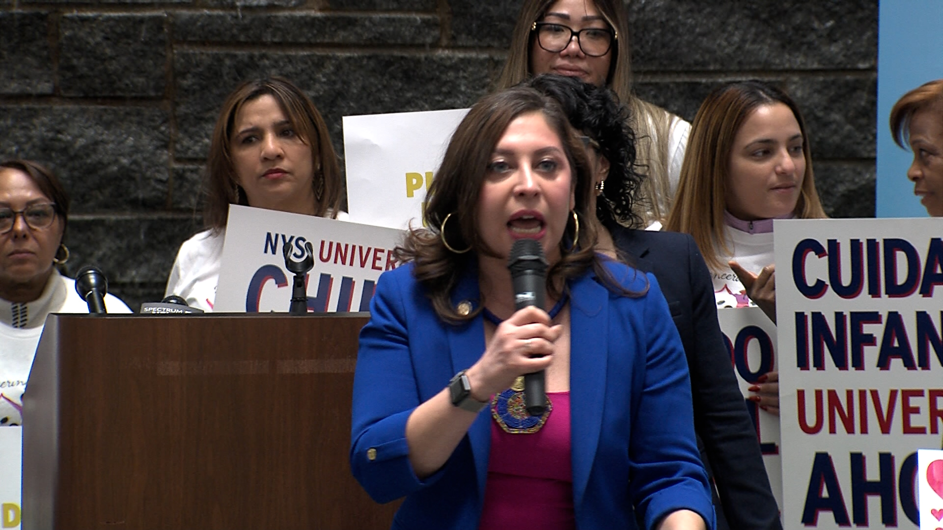 Gonzalez-Rojas Calls for Funding Universal Child Care