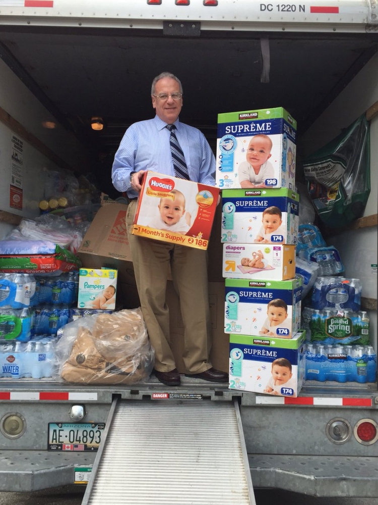 Assemblyman Jeff Dinowitz drops off supplies that were collected and sent to Puerto Rico to help residents after Hurricane Maria.