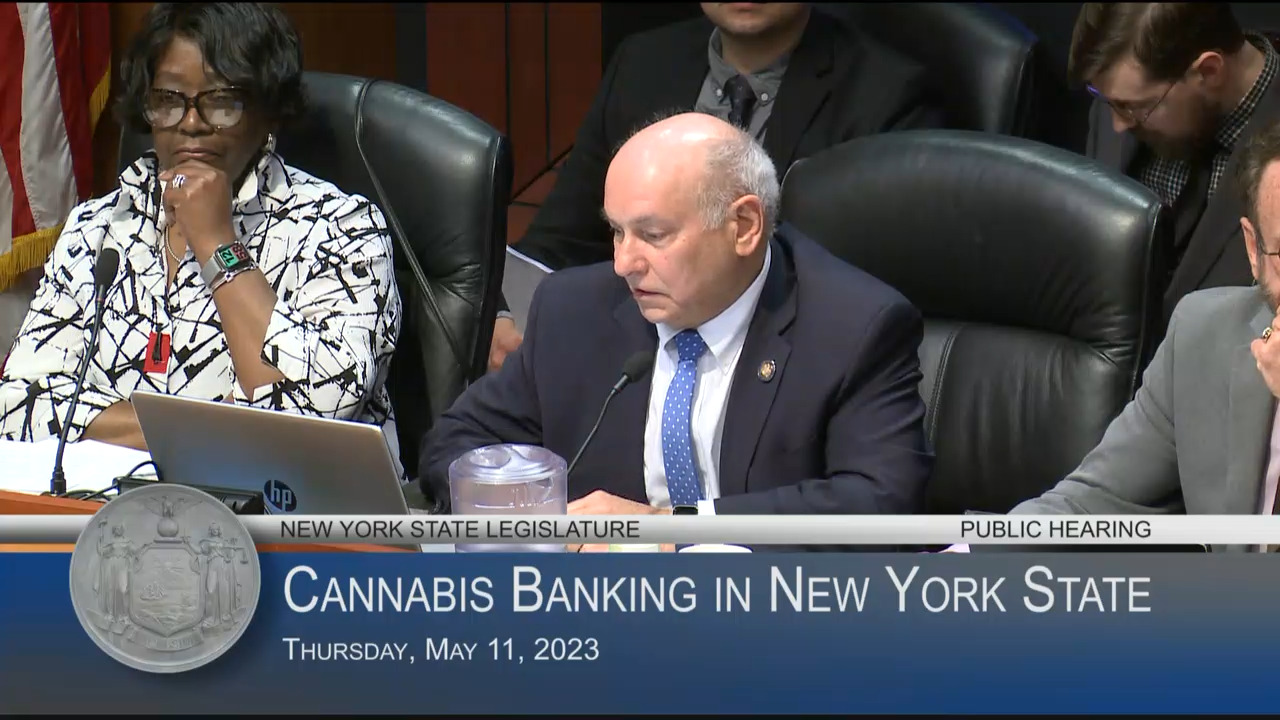 Cannabis Sellers Testify at Hearing on Cannabis Banking