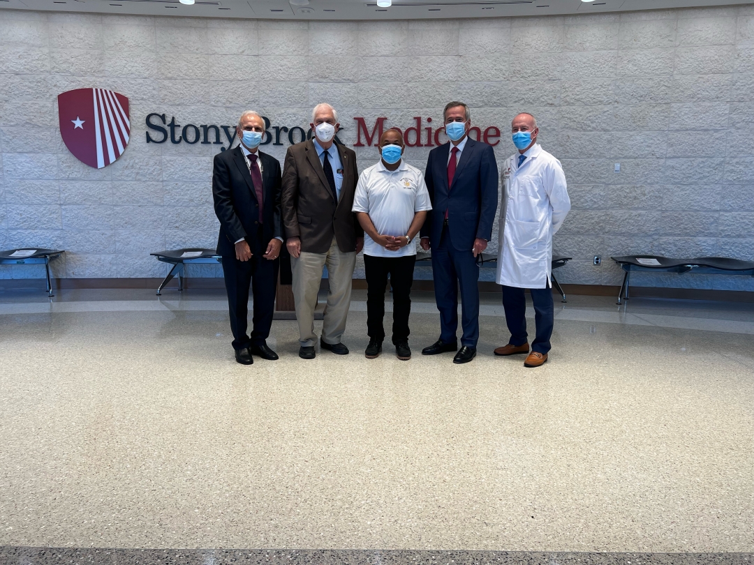 Pictured in the first photo with Speaker Heastie at Stony Brook Cancer Center is (from left to right): Dr. Yusuf Hannun, Assemblymember Steve Englebright, Dr. Harold Paz and Dr. Brian O’Hea.